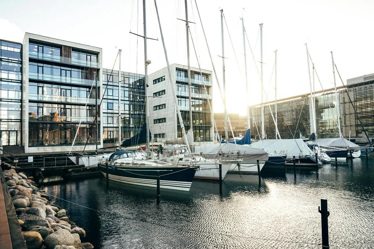 Elegant, Evocative And Cosy Home In Osterbro With A Panoramic View. Eco-Friendly. 1Km Harbour/ Beach, 3Km- City Center, 13Km-Airport. Köpenhamn