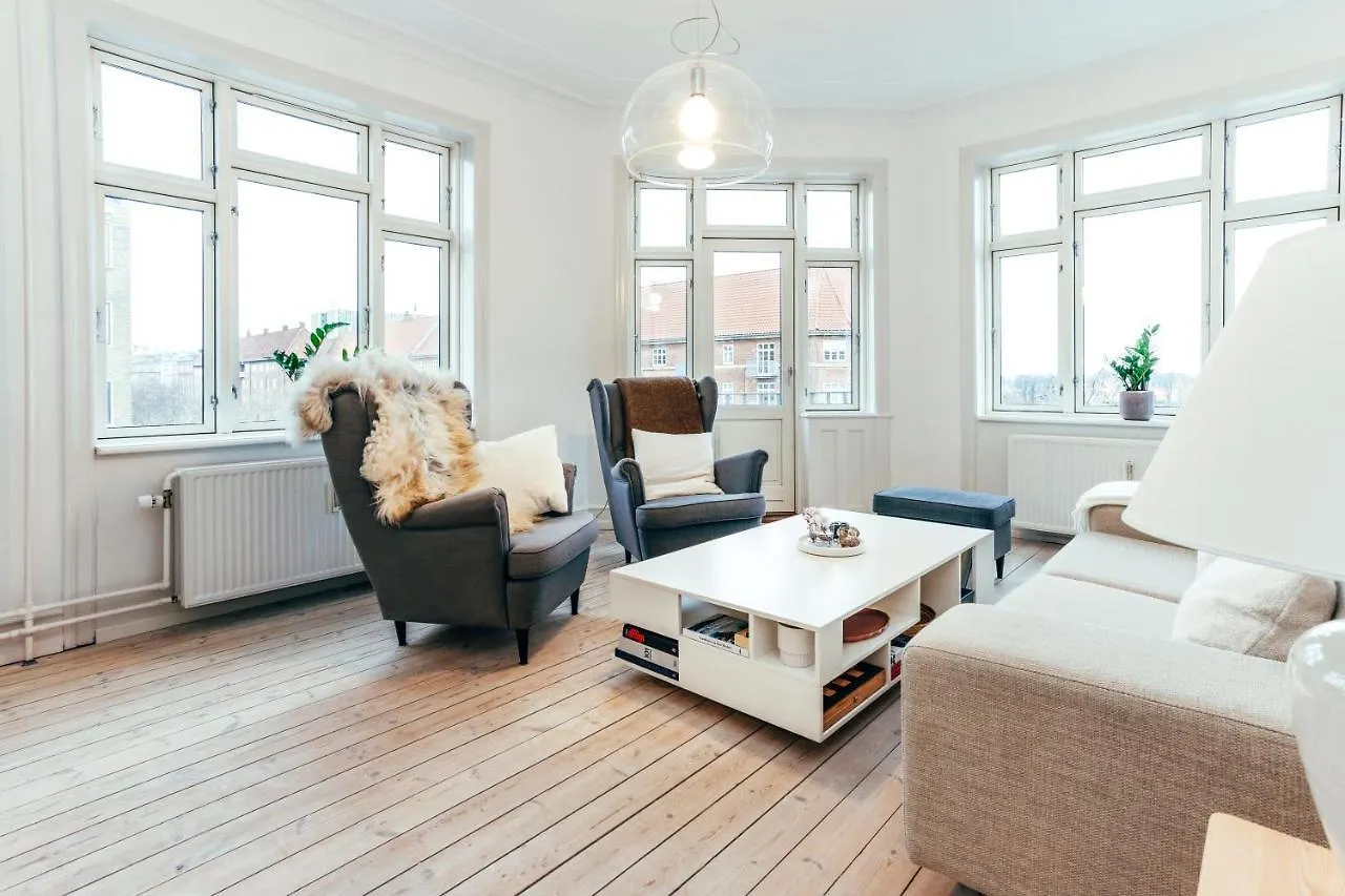 Apartment Elegant, Evocative And Cosy Home In Osterbro With A Panoramic View. Eco-Friendly. 1Km Harbour/ Beach, 3Km- City Center, 13Km-Airport. Kopenhagen